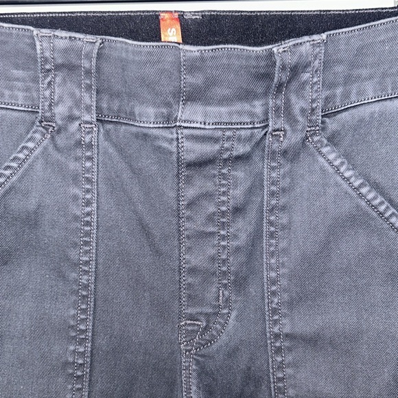 Spanx Stretch Twill Ankle Cargo Pant in Washed Black 20311R Women's Medium - Picture 9 of 13